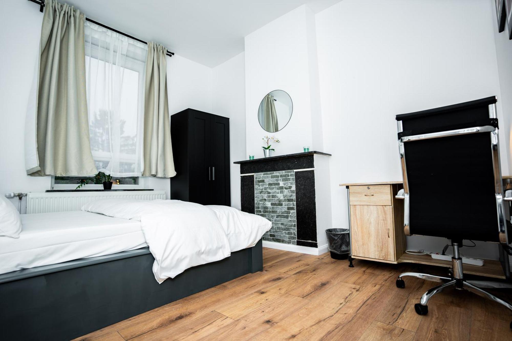 Chambre R1 Avec Salle De Bain Partagee Pres De L'Hopital De La Citadelle A Liège Eksteriør billede